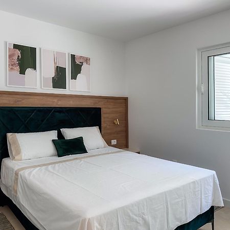 Chillout Apartment In Kotor Bay ภายนอก รูปภาพ