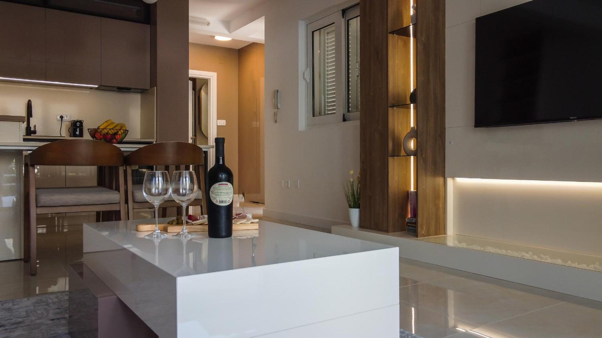 Chillout Apartment In Kotor Bay ภายนอก รูปภาพ