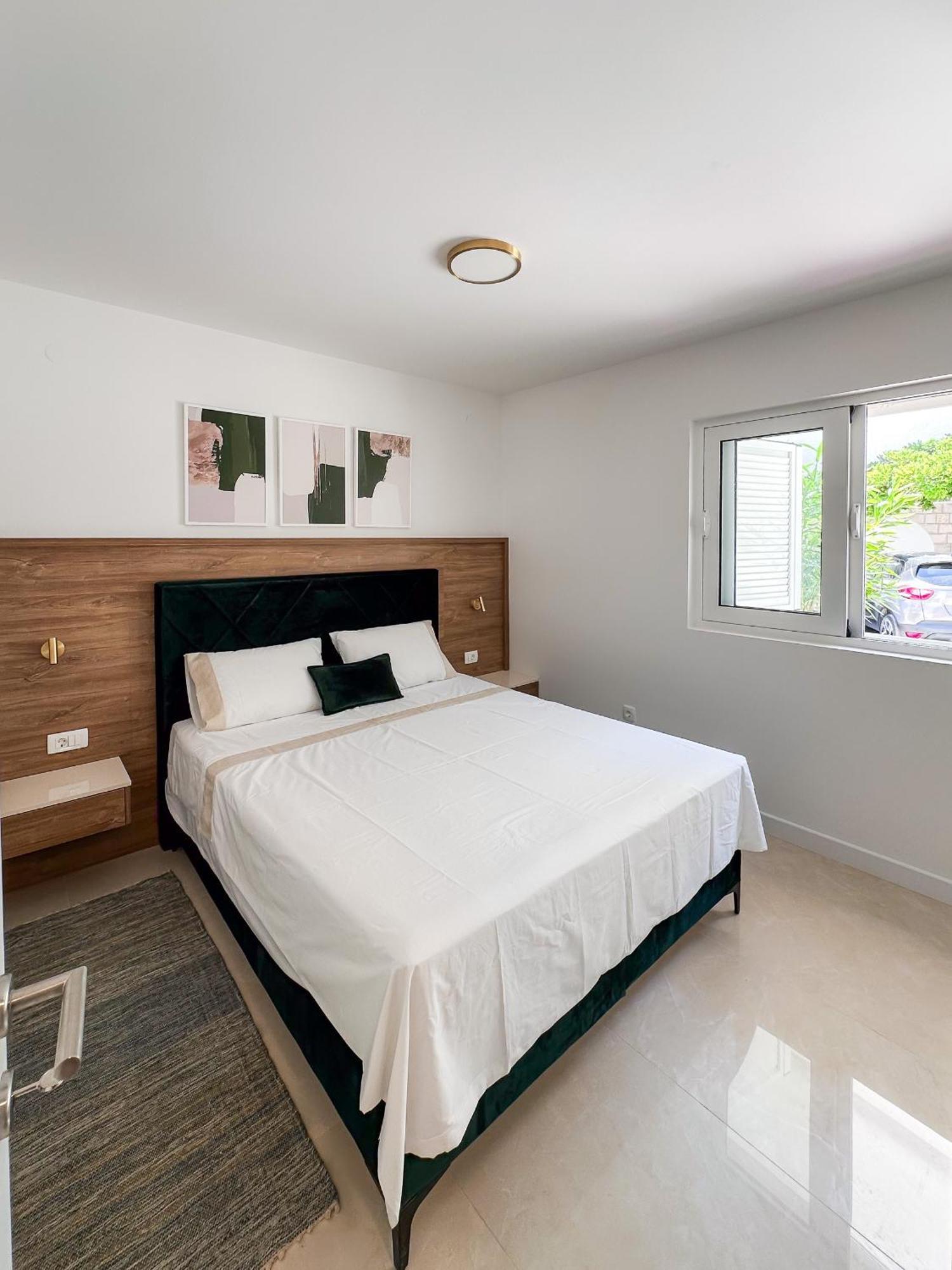 Chillout Apartment In Kotor Bay ภายนอก รูปภาพ
