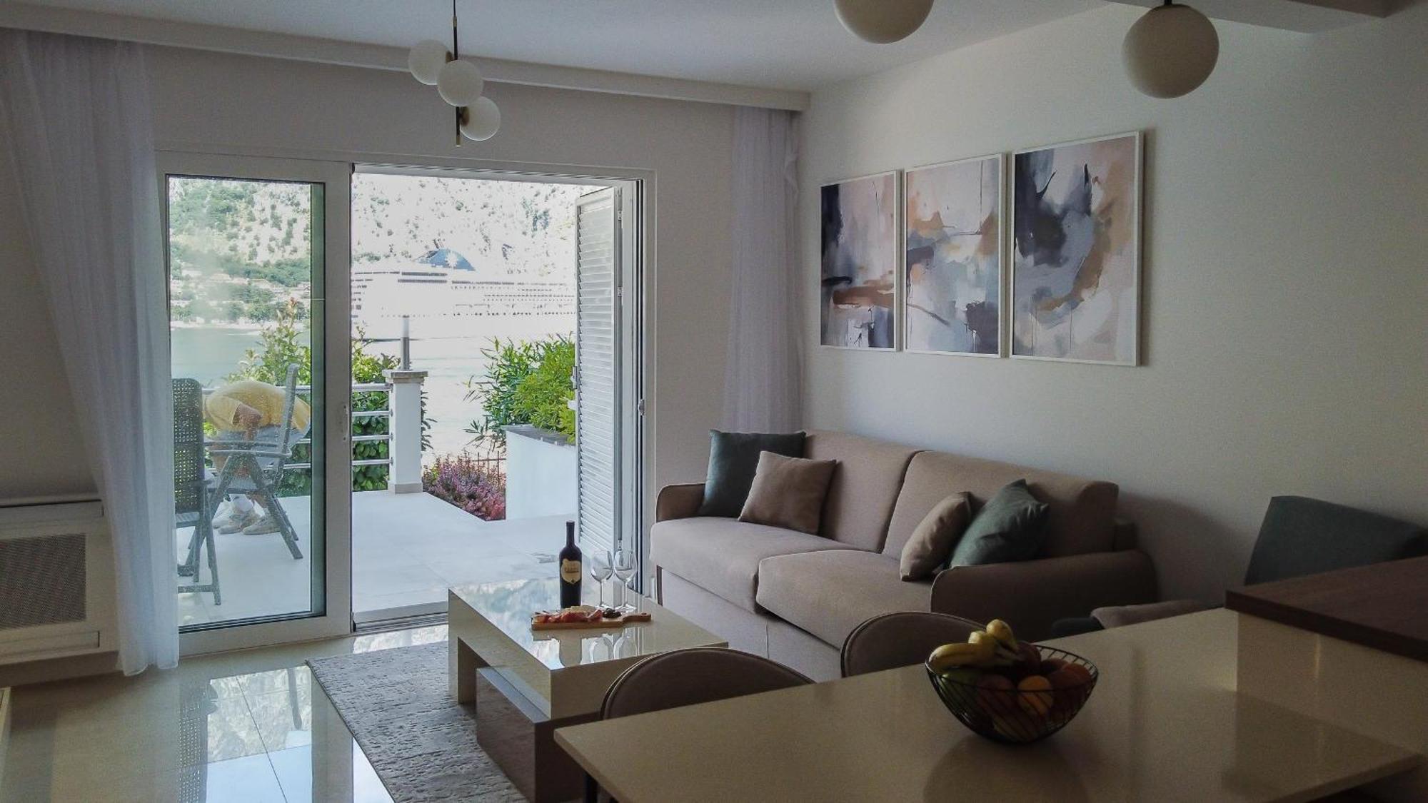 Chillout Apartment In Kotor Bay ภายนอก รูปภาพ