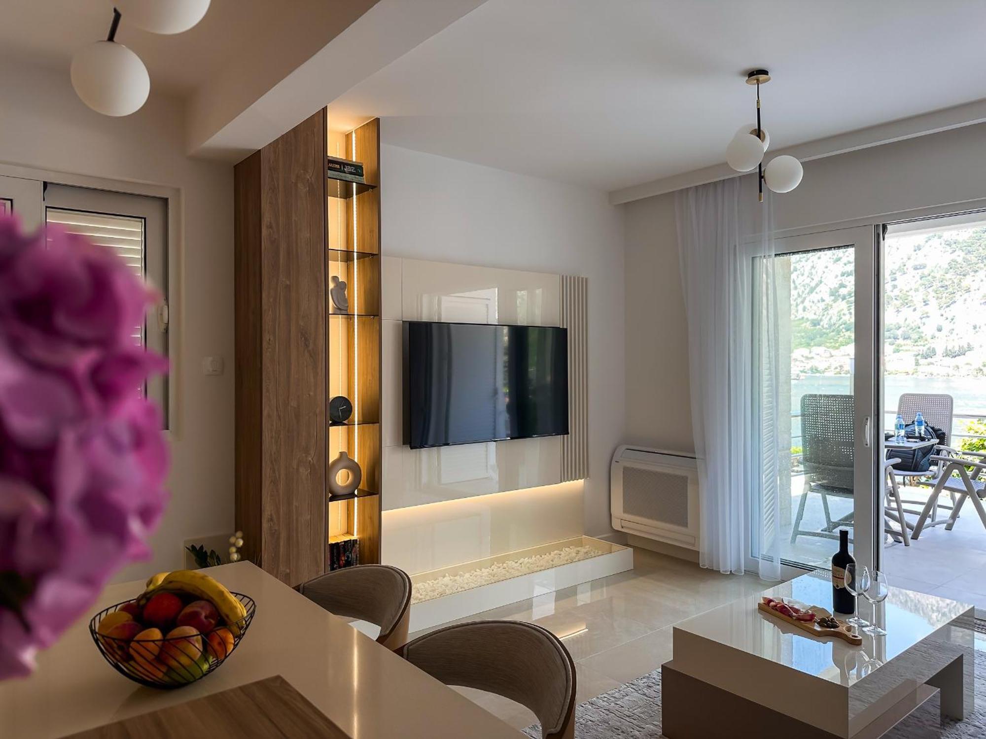 Chillout Apartment In Kotor Bay ภายนอก รูปภาพ