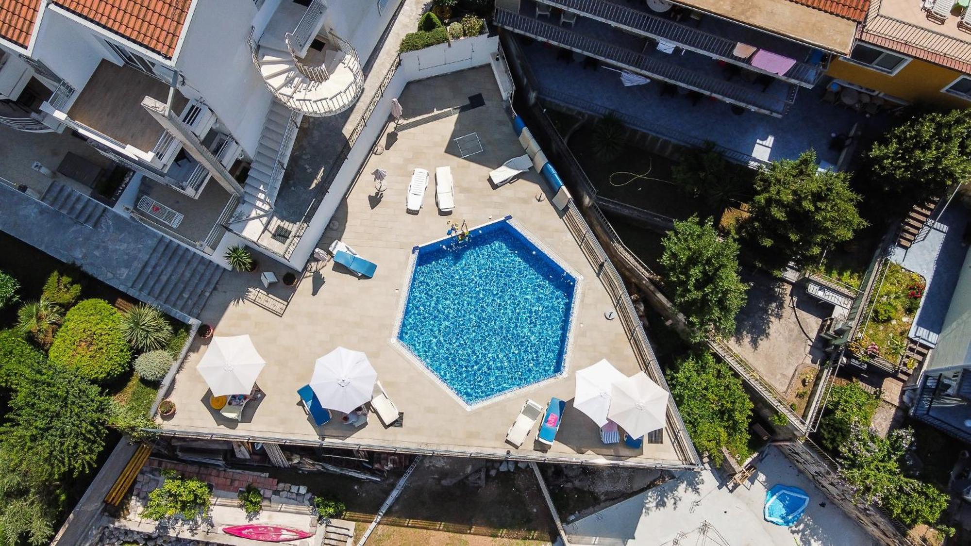 Chillout Apartment In Kotor Bay ภายนอก รูปภาพ
